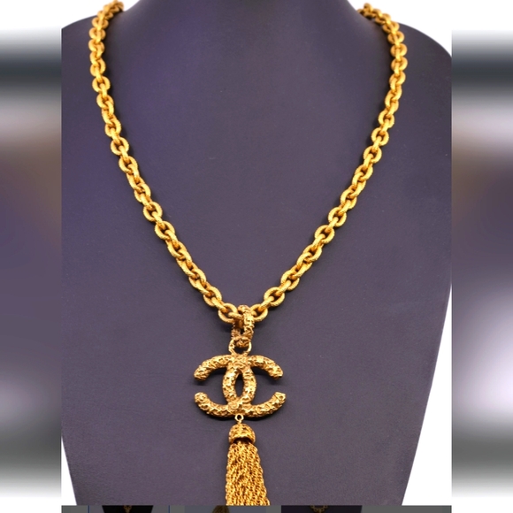 CHANEL Lava Cocomark 1993A Gold Chain Necklace - Picture 1 of 5